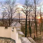Stekl 4* Hluboká nad Vltavou