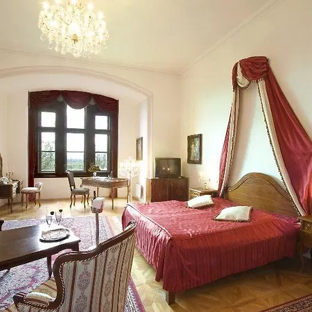 Stekl 4* Глубока-над-Влтавой