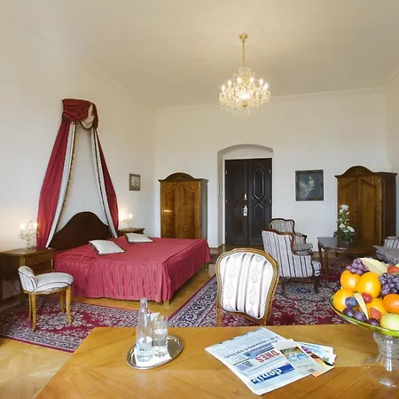 Stekl 4* Hluboká nad Vltavou