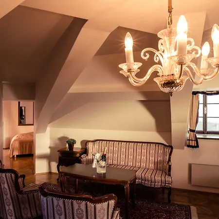 štekl Hotel 4*