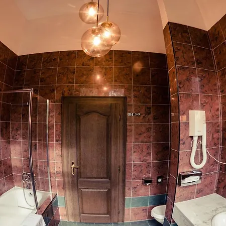 Stekl Otel Hluboká nad Vltavou