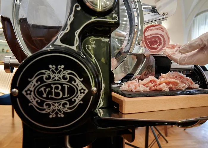 Stekl Hotel Hluboka nad Vltavou